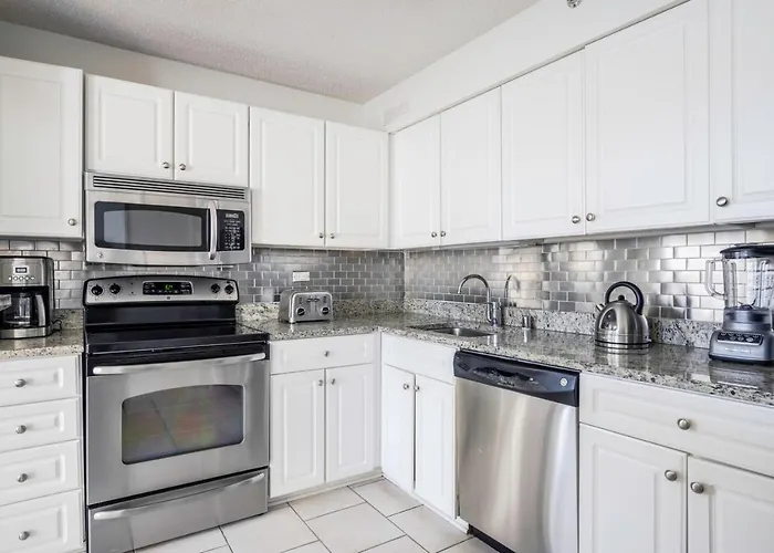 River N 2br W Gym Wd Nr Magnificent Mile Chi-160 Apartment Chicago