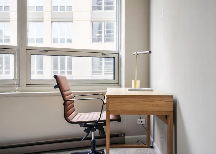 Apartment River N 2br W Gym Wd Nr Magnificent Mile Chi-160