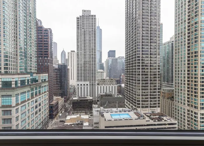River N 2br W Gym Wd Nr Magnificent Mile Chi-160 * Chicago