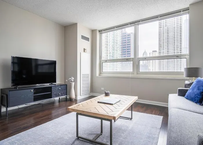 River N 2br W Gym Wd Nr Magnificent Mile Chi-160 Apartment