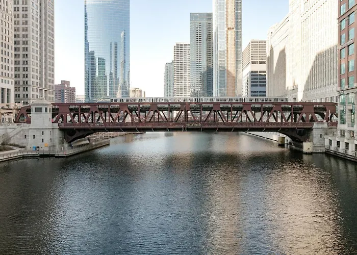 Apartment River N 2br W Gym Wd Nr Magnificent Mile Chi-160 Chicago