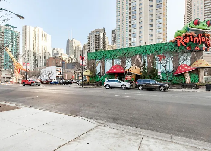 River N 2br W Gym Wd Nr Magnificent Mile Chi-160 Apartment Chicago